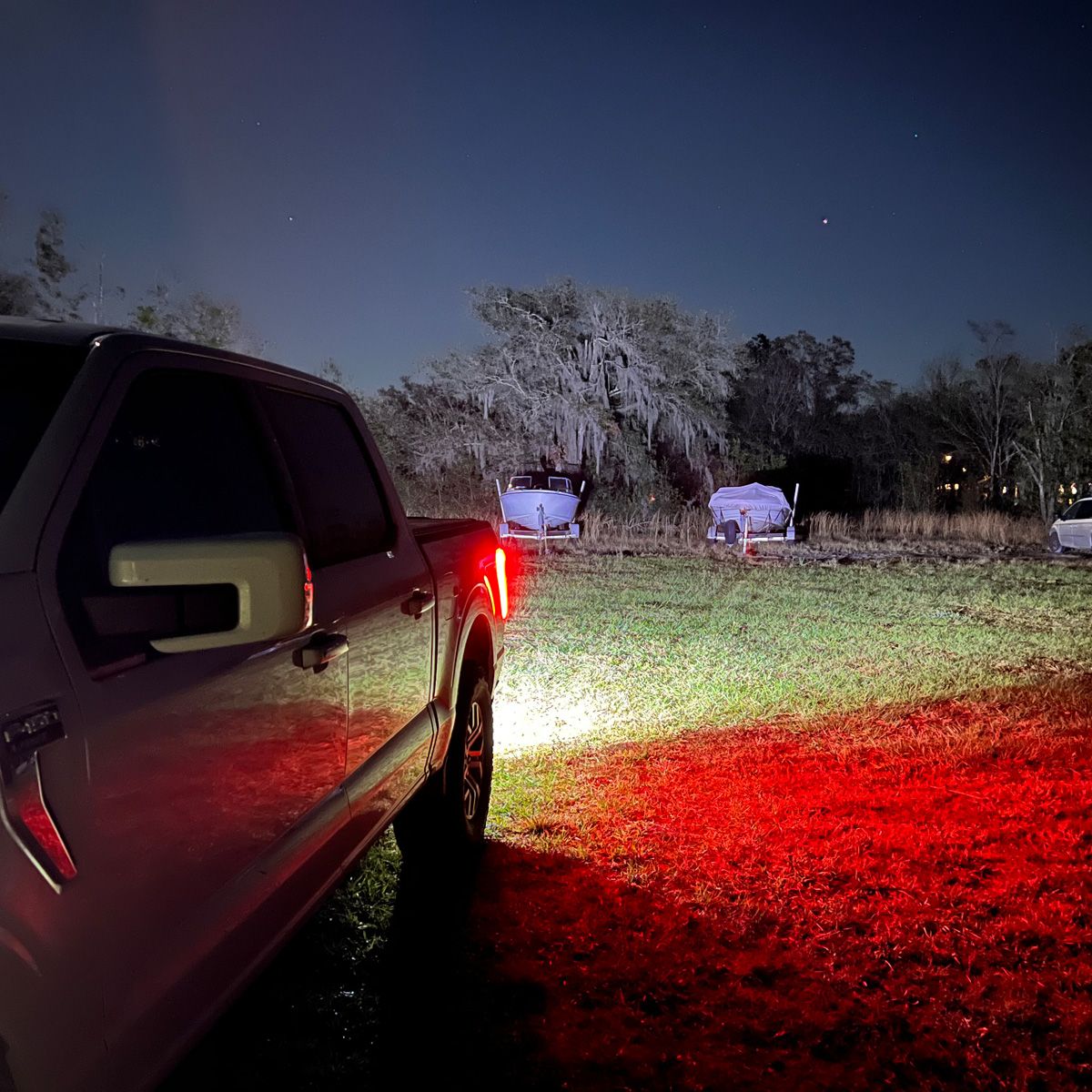 Race Sport Chevy Silverado/GMC Sierra (2020 - 24) 1500 Hitch Bar Reverse 7in LED Flood Lights Blacked Out